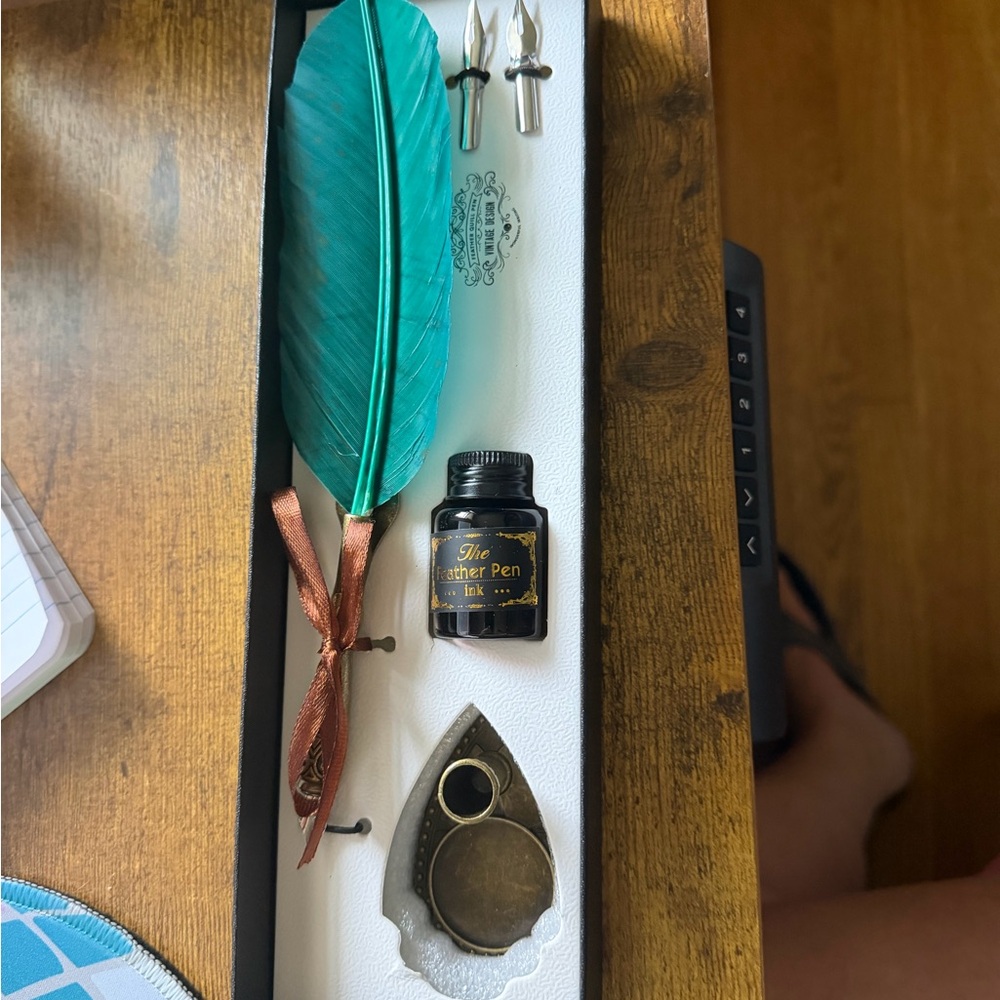 Feather Ink Pen - Picture 2 of 2